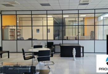 Location bureaux - Proche D916 et zone d'activité  à La Roche-sur-Foron - 74800
