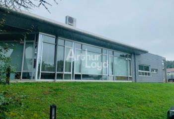 Location bureaux - ZI des Dragiers, nombreux parkings  à La Roche-sur-Foron - 74800