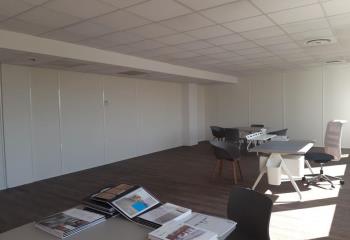 Location bureau - Proche Toulouse - Ascenseur et parking  à Labège - 31670