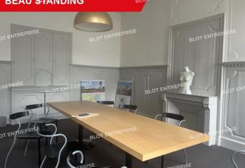 Location de bureaux - Avec pièce à archives  à Lannion - 22300