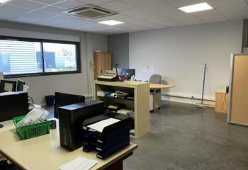 Location bureaux, proche Toulouse, 8 places de parking  à Launaguet - 31140