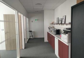 Bureaux à louer - Proche Tram D et autoroute  au Bouscat - 33110