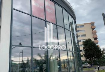 Location bureaux - Proche autoroute A8  au Cannet - 06110