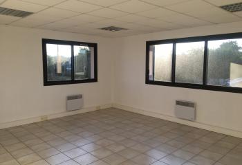 Location bureaux - Proche rocade et aéroport  au Haillan - 33185