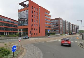 Location bureaux - Proche gare et transports en commun  au Mans - 72000
