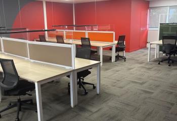 Location bureaux - Proche gare et transports en commun  au Mans - 72000