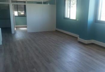 Louer des bureaux dans  au Pradet - 83220