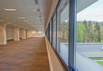Location bureaux - Proche RER B et Domaine de Saint-Paul