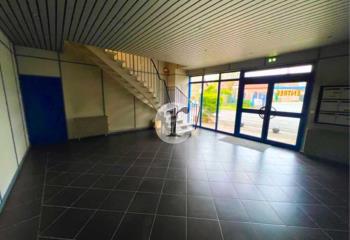 Location de bureaux proche A1/A23/A27 au centre ville de  à Lesquin - 59810