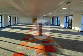 Bureaux à louer à quelques mètres du centre commercial V2  à Lille - 59000