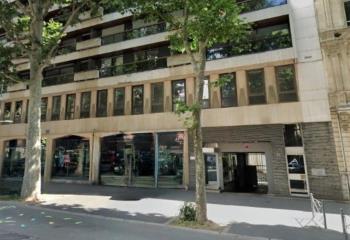 Location bureaux - Boulevard de la Liberté, proche métro  à Lille - 59000