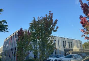 Location bureaux - Proche A6, A89 et Périphérique Nord  à Limonest - 69760