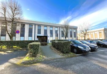 Location bureaux - Parc de la Petite Montagne Sud, proche A6 et RER D  à Lisses - 91090