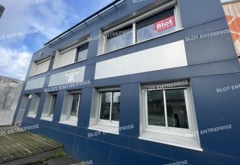 Location de bureaux - sur le port de commerce  à Lorient - 56100