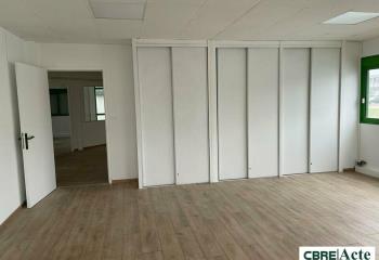 Bureau à louer - A33 - A330 - terrasse aménagée  à Ludres - 54710