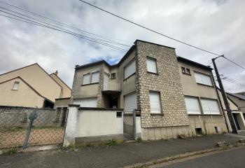 Location de bureaux situé dans l'Avenue principale de Chartres et  à Luisant - 28600