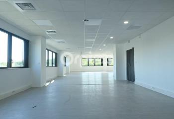 Location bureaux - Proche bus et voiture  à Lyon 1 - 69001