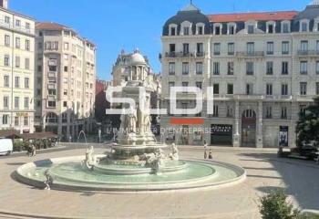 Location bureaux - Proche métro Bellecour et bus  à Lyon 2 - 69002