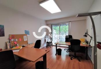 Location bureaux - Confluence - Proche transports et commerces  à Lyon 2 - 69002
