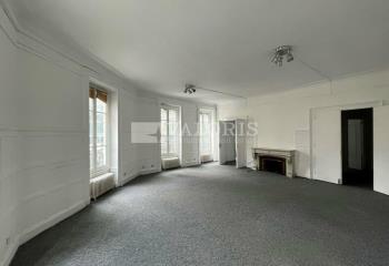 Location bureaux - Proche métro Cordeliers et commerces  à Lyon 2 - 69002