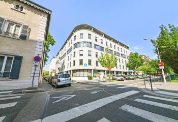 Bureaux à louer - Proche métro, bus et tramway  à Lyon 3 - 69003