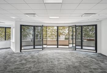Location de bureaux proche du pôle multimodal de la Part-Dieu  à Lyon 3 - 69003