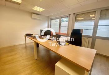 Location bureau - Proche gare Part-Dieu, métro, bus et périphérique  à Lyon 3 - 69003