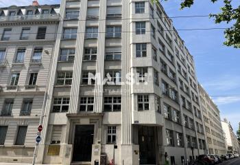 Location bureaux - Proche Parc de la Tête d'Or, bus et métro  à Lyon 6 - 69006