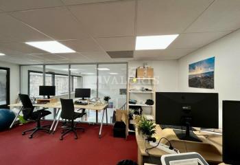 Location bureaux - Proche Brotteaux, métro et bus  à Lyon 6 - 69006