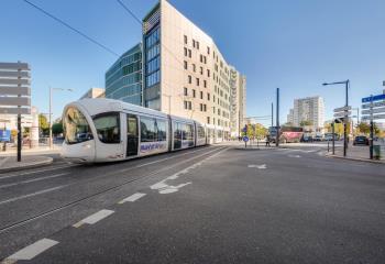 Location bureaux - Proche métro Debourg et gare Jean Macé  à Lyon 7 - 69007