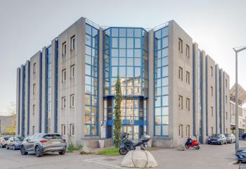 Location bureaux - Gerland, proche métro et périphérique  à Lyon 7 - 69007