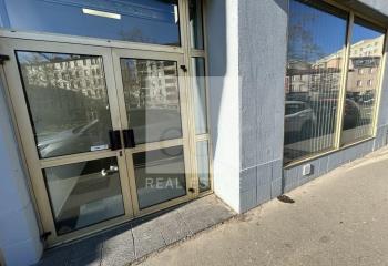 Location bureaux - Proche métro B, D, Tram T4 et Gare Part-Dieu  à Lyon 7 - 69007