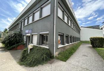 Location bureaux - Gerland - Proche A7, métro B, tram T1 et T6  à Lyon 7 - 69007