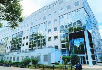 Location bureaux - Proche tram, métro et Part-Dieu  à Lyon 8 - 69008