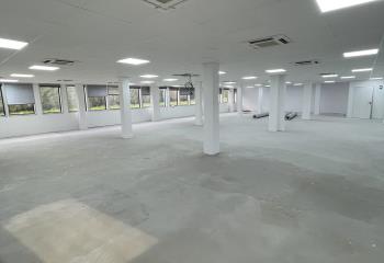 Location bureaux à - Au pied du métro  à Malakoff - 92240