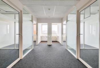Location bureaux, proche métro Ligne 13, centre-ville  à Malakoff - 92240