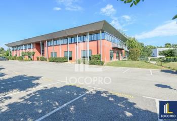 Location bureaux - Technopole Château Gombert, proche métro La Rose  à Marseille 13 - 13013