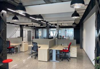 Location bureaux - Proche métro M2, bus et autoroutes  à Marseille 15 - 13015
