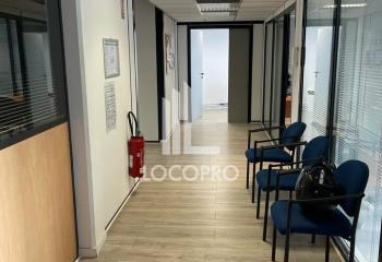 Location bureaux - Proche bus, tunnel du Prado et métro  à Marseille 8 - 13008