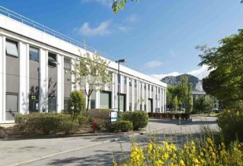Location bureaux - Parc verdoyant, proche aéroport Marignane  à Marseille 9 - 13009