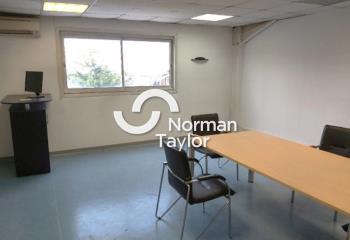 Location bureaux - Proche Montpellier Sud, 3 lots de 70, 102 et 105 m²  à Mauguio - 34130