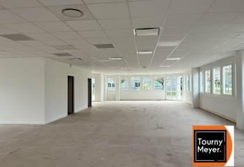 Location bureaux - situés au pied du Tramway ligne A  à Mérignac - 33700