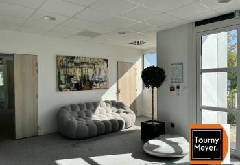 Location de bureaux - au pied du tramway A - A630  à Mérignac - 33700