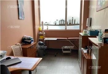 Location bureaux - Proche Paris - 6 places de parking