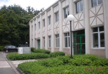 Location bureaux - Proche Rocade Sud, A41 et transports  à Meylan - 38240