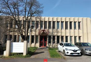 Location bureaux - Proche Inovallée, bus et autoroute  à Meylan - 38240