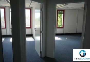 Bureau à louer  à Meylan - 38240