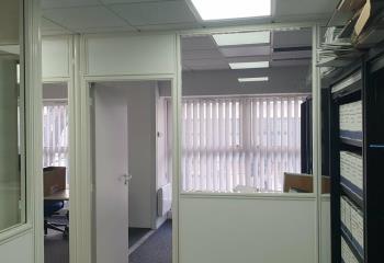 Location bureaux - Proche A41 et parking