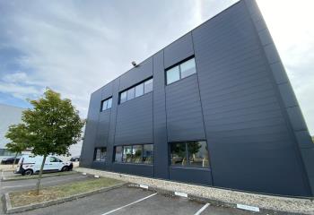 Location bureaux - Proche A42, A432 et Tramway  à Meyzieu - 69330