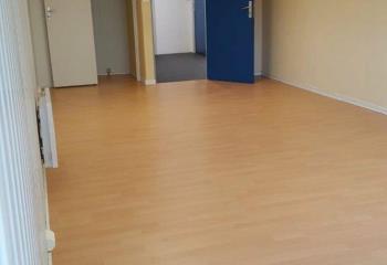 Location bureaux, proche zone industrielle, fibre optique et climatisation  à Montrabé - 31850